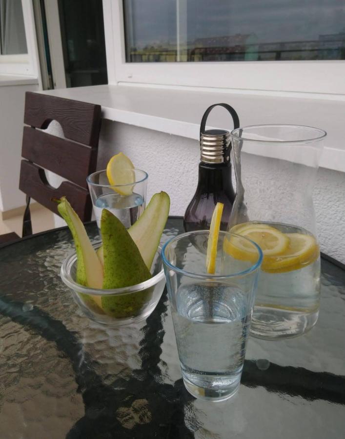 Quadratum Apartment By Noclegi Renters Gdańsk Kültér fotó